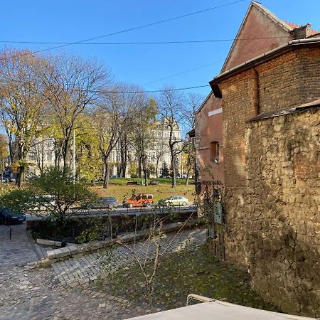 Багатомісні Апартаменти На Арсенальній Lviv Exterior foto